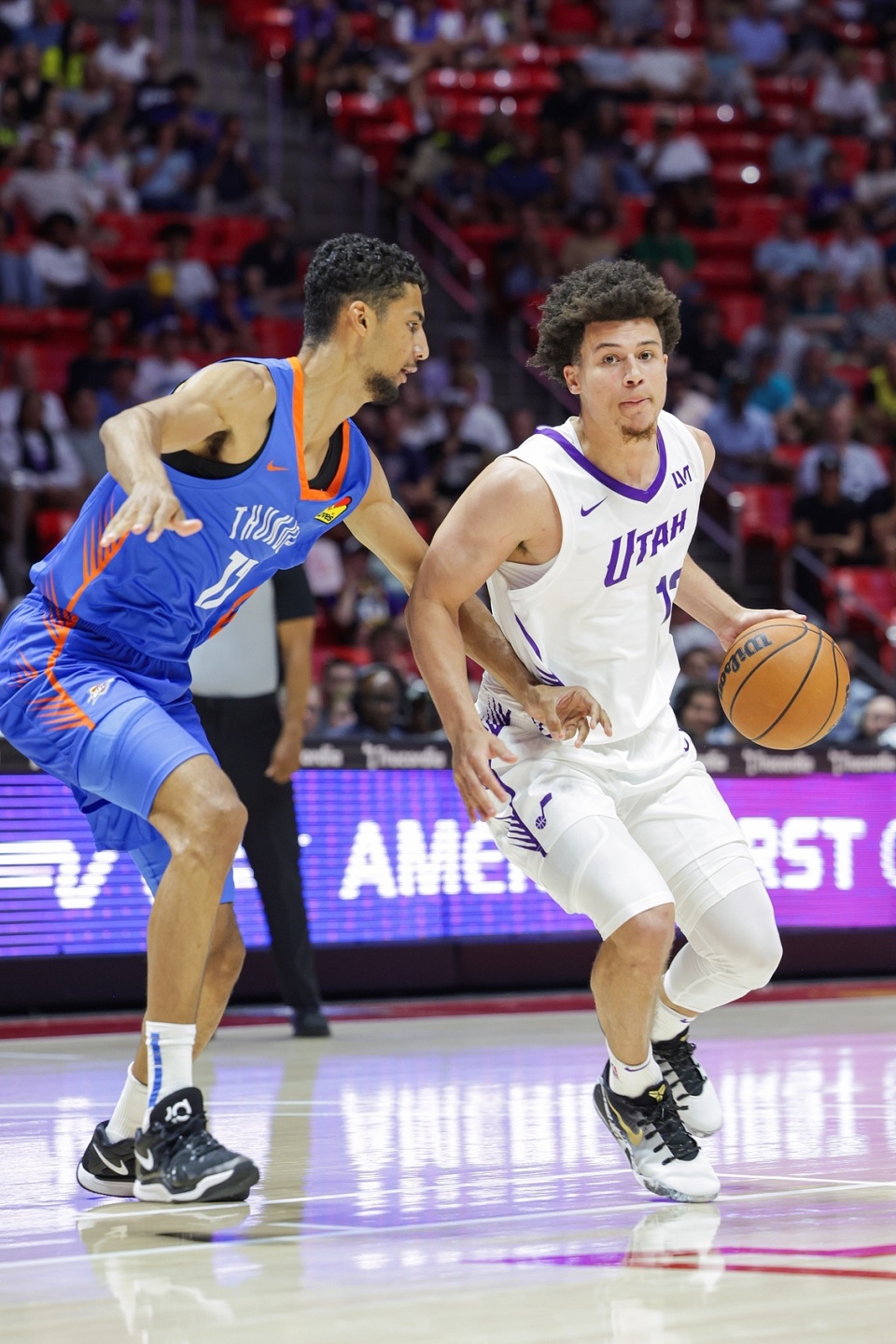 关于克里夫兰骑士训练开放日,关键时刻手感冰凉引欢呼,欧联在即,更衣室氛围转暖的信息-奇异果网址