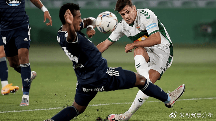 今晚西甲传出新动向,菲尼克斯太阳外线爆发,管理层表态:赛场秩序良好,资深球员宣示担当 -奇异果娱乐