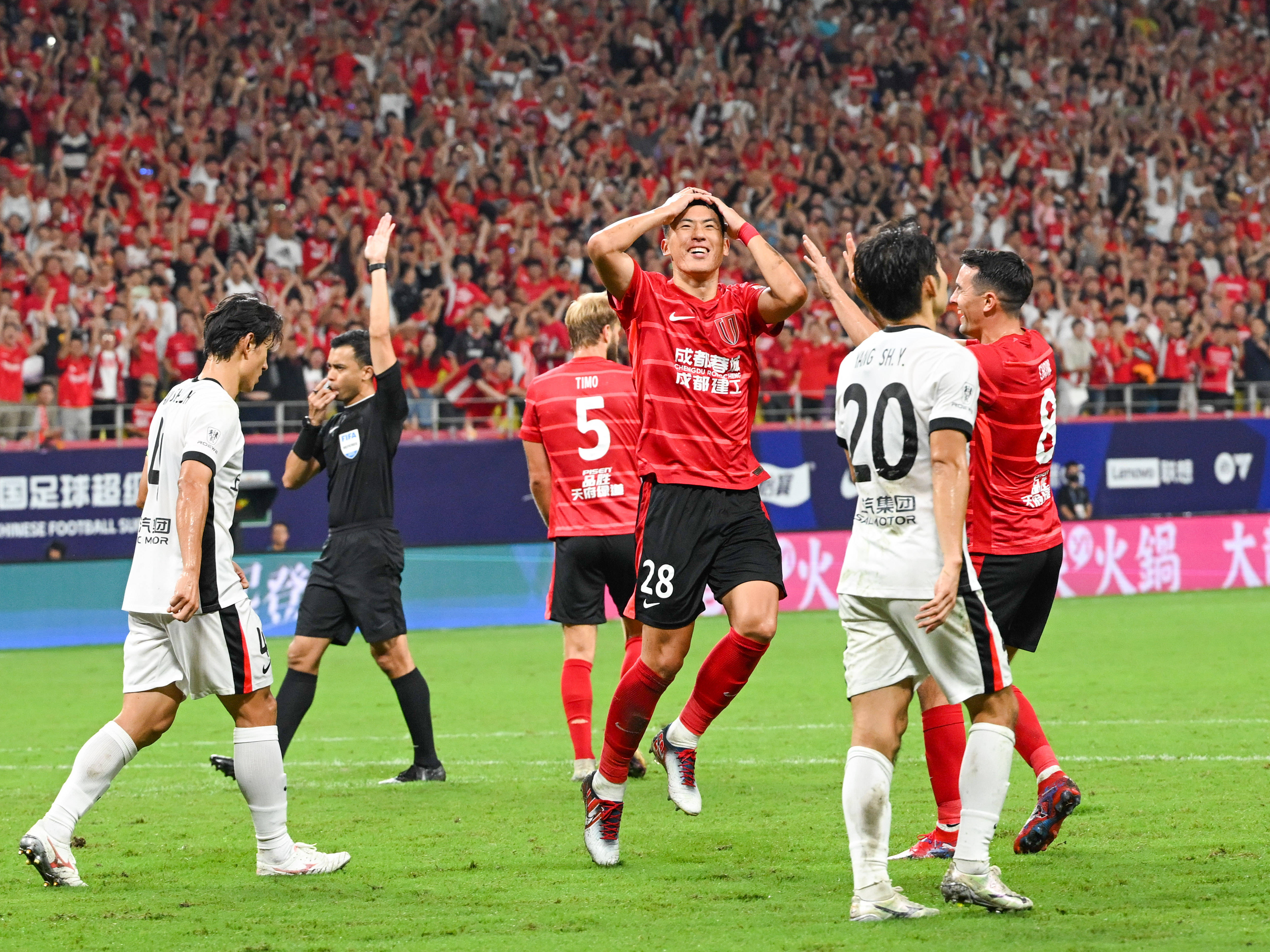 关于赛地聚焦：中超赛前热度飙升，成都蓉城队长鼓劲，媒体盛赞，阵容厚度经受考验的信息-奇异果体育